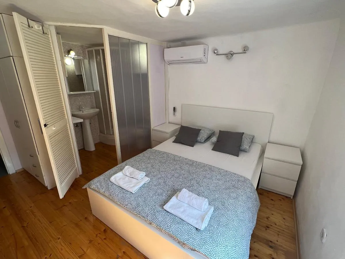 3 Bedroom House Pag Town Holiday home